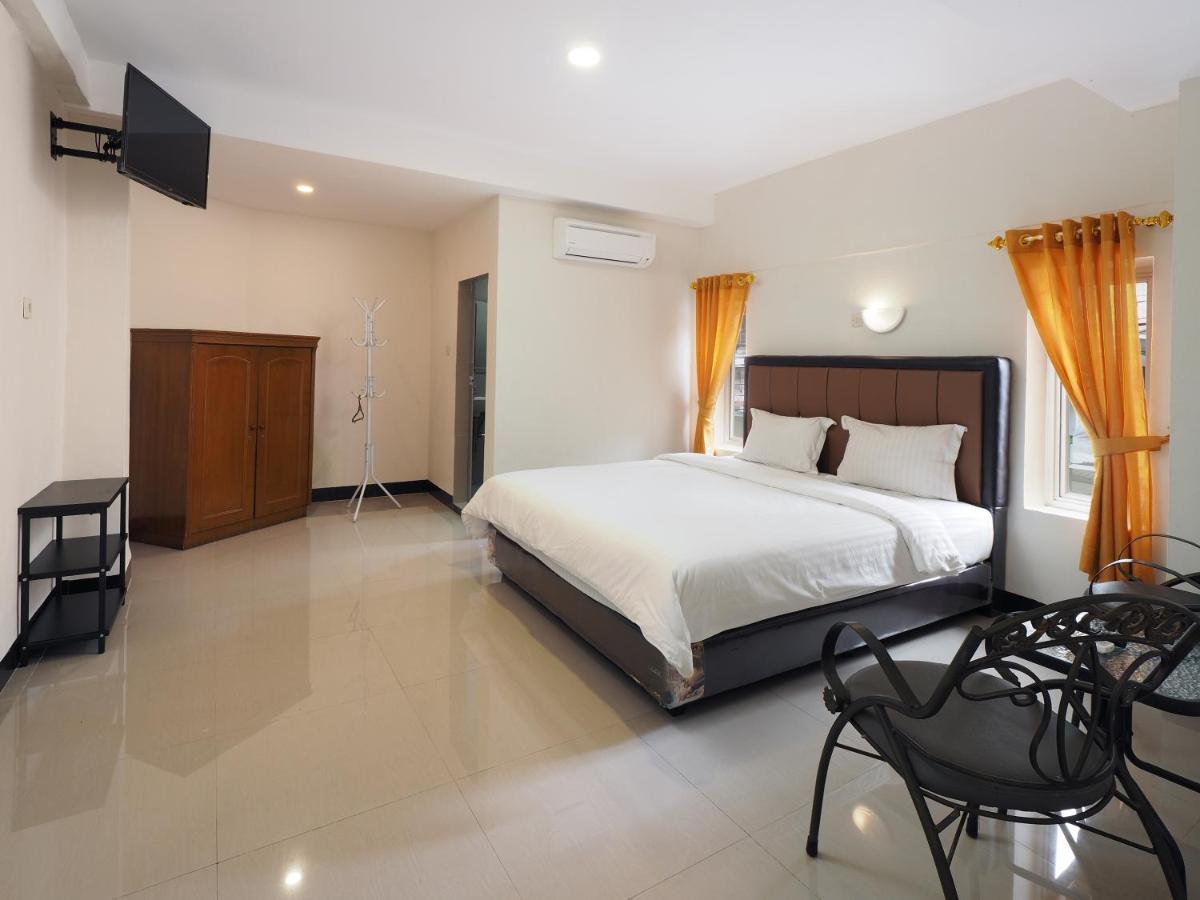 New Gentala Hotel Medan Buitenkant foto