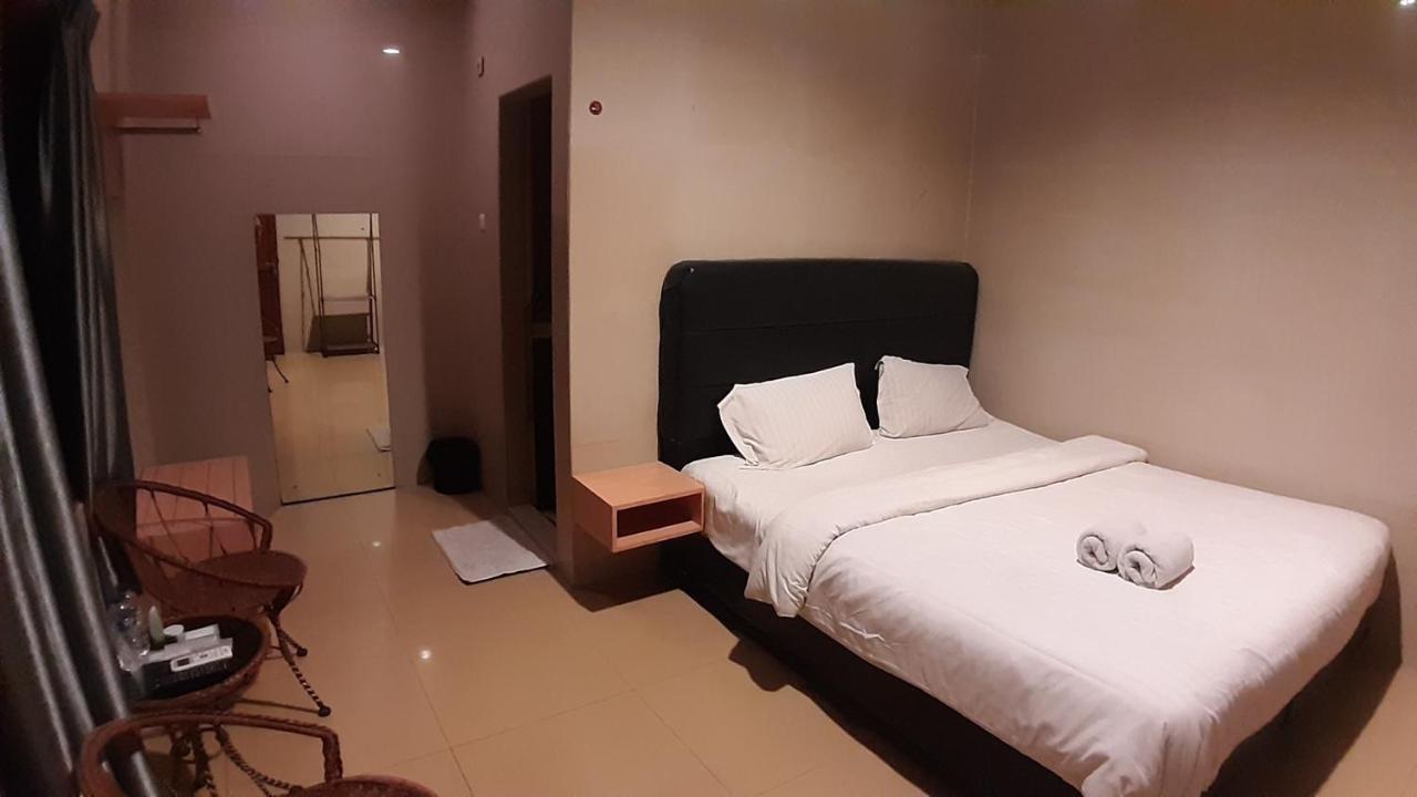 New Gentala Hotel Medan Buitenkant foto
