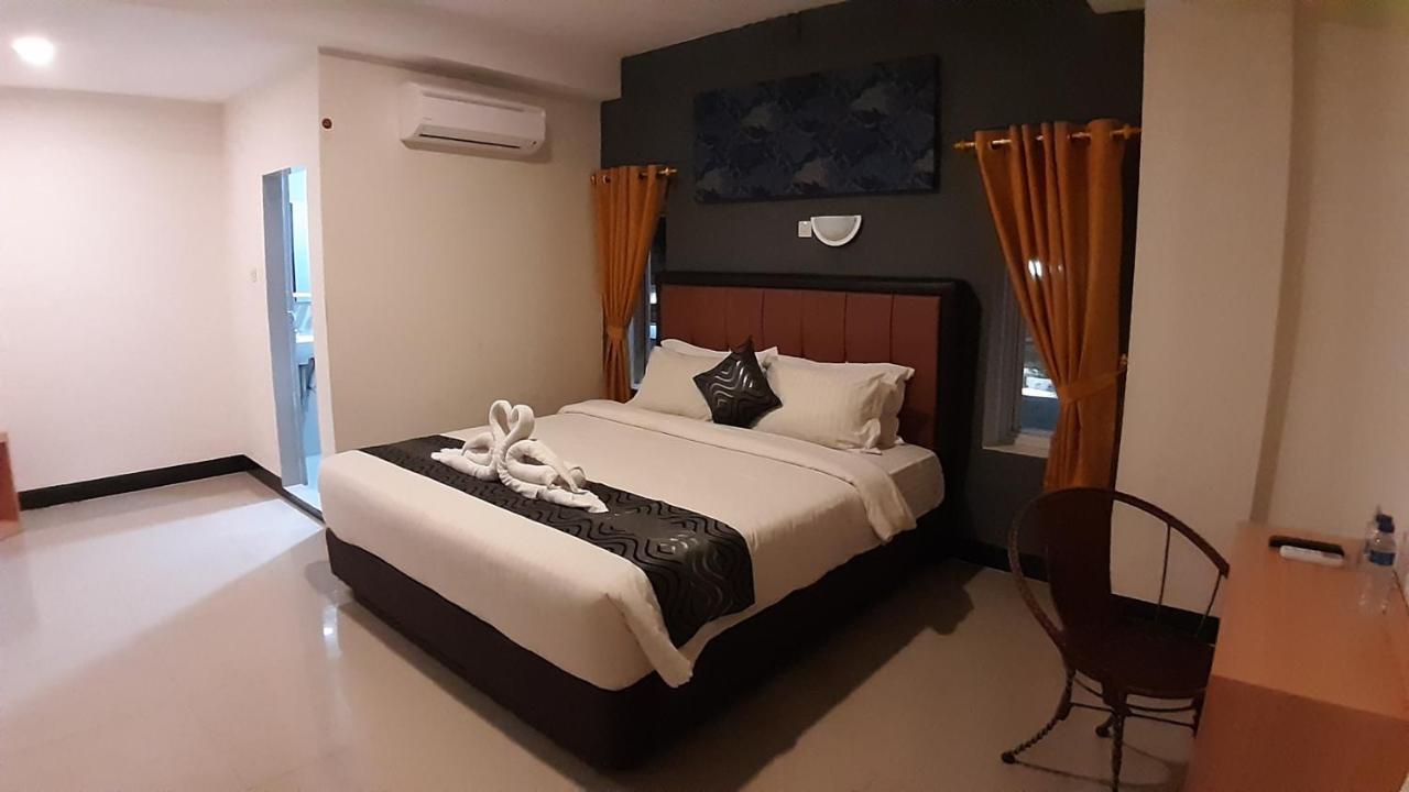 New Gentala Hotel Medan Buitenkant foto